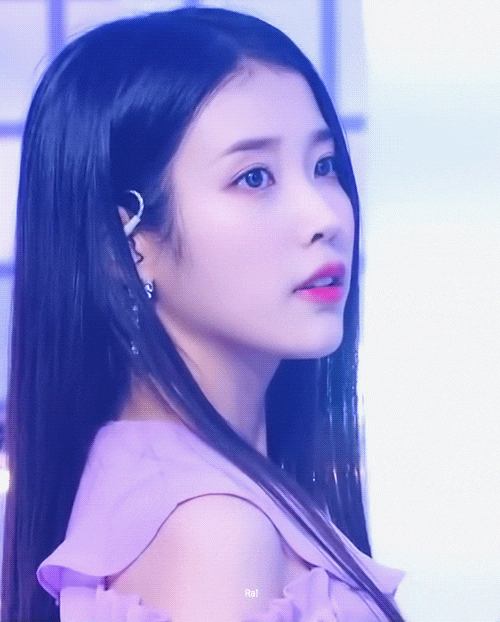 아이유(IU) 라일락(LILAC) 뮤직뱅크 컴백 무대 보정 움짤! 아이유(IU) 라일락(LILAC) 뮤직뱅크 컴백 무대 보정 움짤!