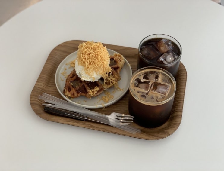FAIR 페어 커피 합정역 서교동 카페 크로플맛집