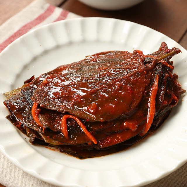 인기 많은 경상도 별미 김치 단풍콩잎 1kg, 1개 추천합니다 인기 많은 경상도 별미 김치 단풍콩잎 1kg, 1개 추천합니다