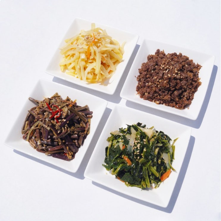 많이 팔린 집밥명가 뜰안 비빔밥 나물 반찬 모음, 1팩, 400g 추천합니다 많이 팔린 집밥명가 뜰안 비빔밥 나물 반찬 모음, 1팩, 400g 추천합니다