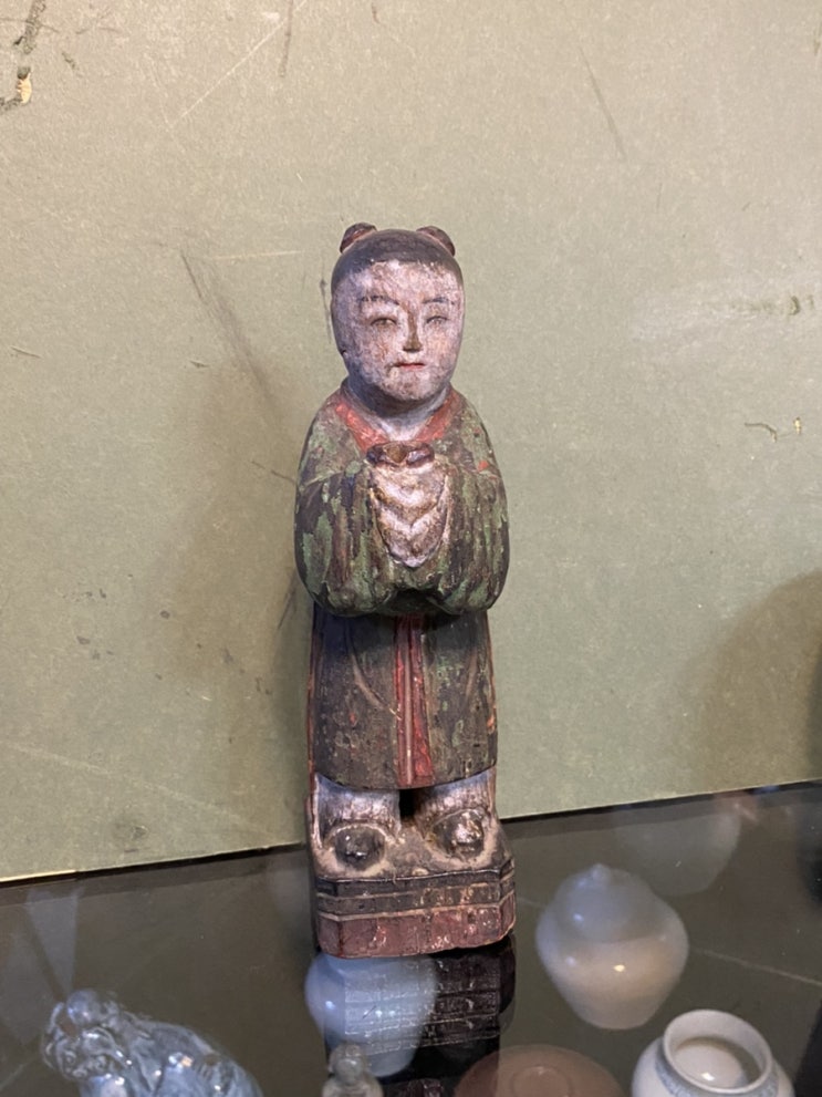  목조 동자상
