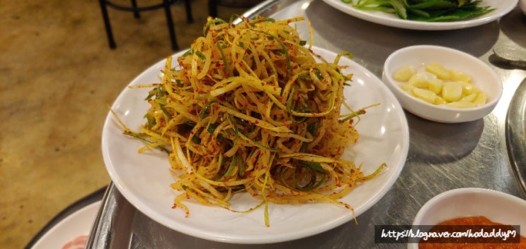  행신동 맛집, 참숯불타는생고기, 고기도 맛있지만 파채와 녹차냉면 진짜 자꾸 생각나요!