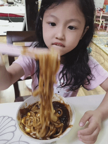  중국집보다 맛있는 서울반점 로뎀푸드 짜장면 밀키트 아이들이 잘 먹어요