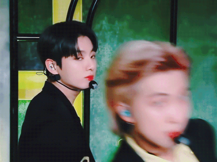 BTS(방탄소년단) 정국 'Butter 버터' MUSIC BLOOD 무대 전정국 보정 움짤! BTS(방탄소년단) 정국 'Butter 버터' MUSIC BLOOD 무대 전정국 보정 움짤!