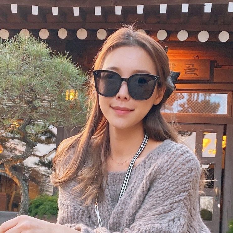 최근 인기있는 플랫바 얼굴작아보이는 패션 선글라스 손예진 차은우 스타일 선글라스 좋아요 최근 인기있는 플랫바 얼굴작아보이는 패션 선글라스 손예진 차은우 스타일 선글라스 좋아요