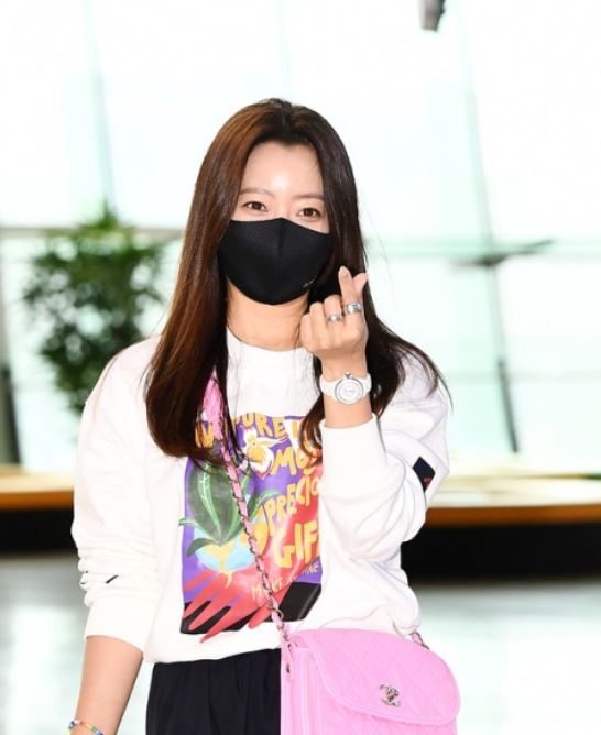  김희선 가방 데님 샤넬 가브리엘 호보백 여자 손목시계 반지 명품 브랜드