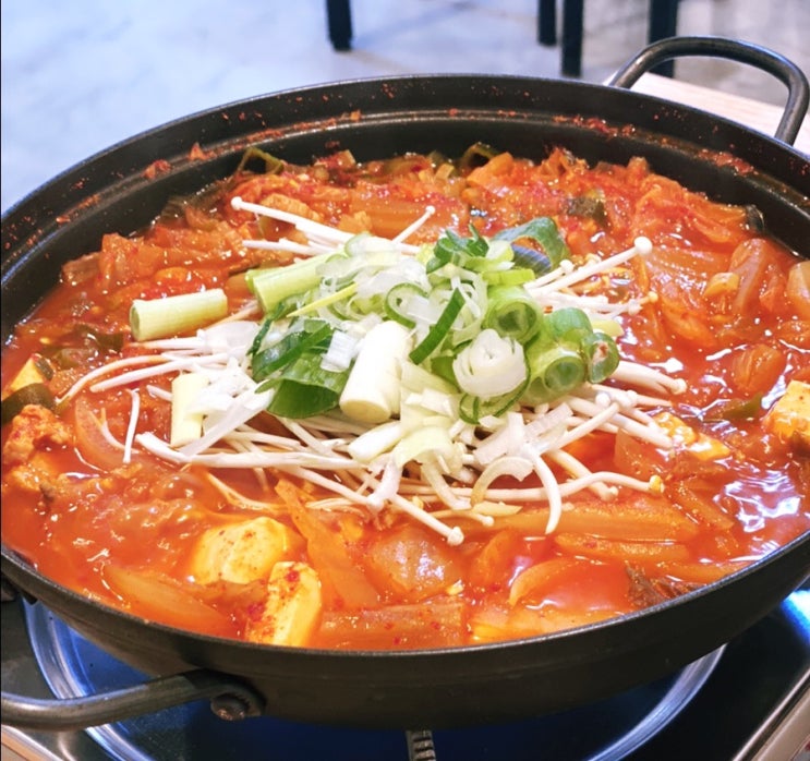  첨단김치찌개 [돼지면찌개리] 김치찌개와 불고기 후기