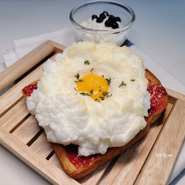 클라우드에그 토스트 만들기 간단한 브런치로 굿 클라우드에그 토스트 만들기 간단한 브런치로 굿