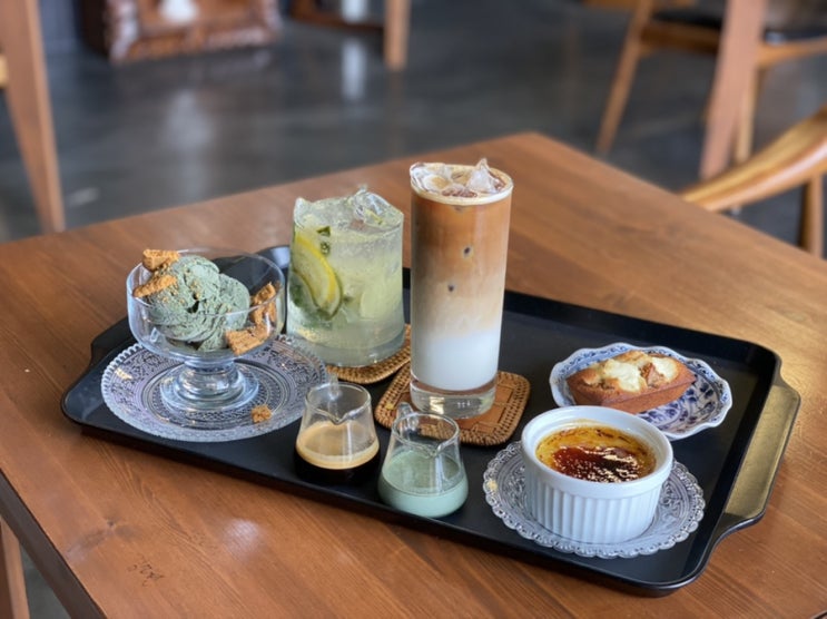  제주시청 카페 오픈(cafe often) 쑥 아포카토, 휘낭시에와 크림브륄레까지 강추