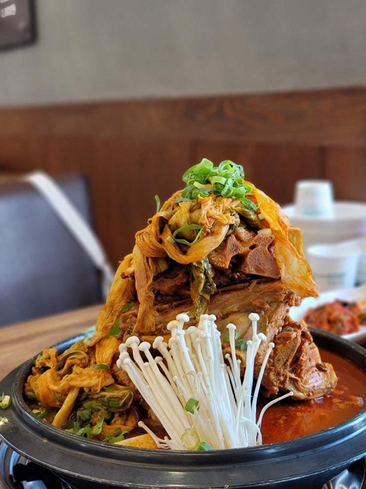  먹어본 감자탕 중 최고였던 :: 청년감자탕순대국 방이동본점
