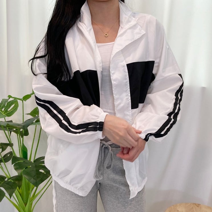 잘팔리는 VANANA2 여성용 화이트 배색 바람막이 점퍼 좋아요 잘팔리는 VANANA2 여성용 화이트 배색 바람막이 점퍼 좋아요