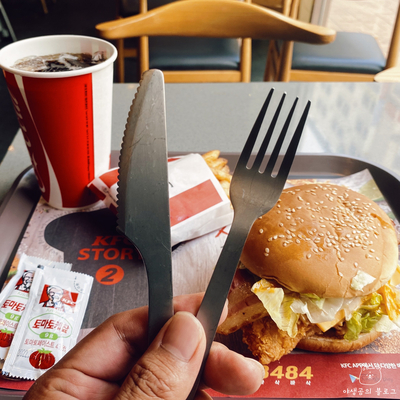  [KFC 신상탐구] 핫 통삼겹베이컨버거 솔직한 후기