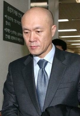 pd수첩 전두환 나이•재산•학력•프로필 아들 전재국 전재용 며느리 박상아 와이프 이순자 딸 전효선 부동산 김종록 임기 고향 일가 ...