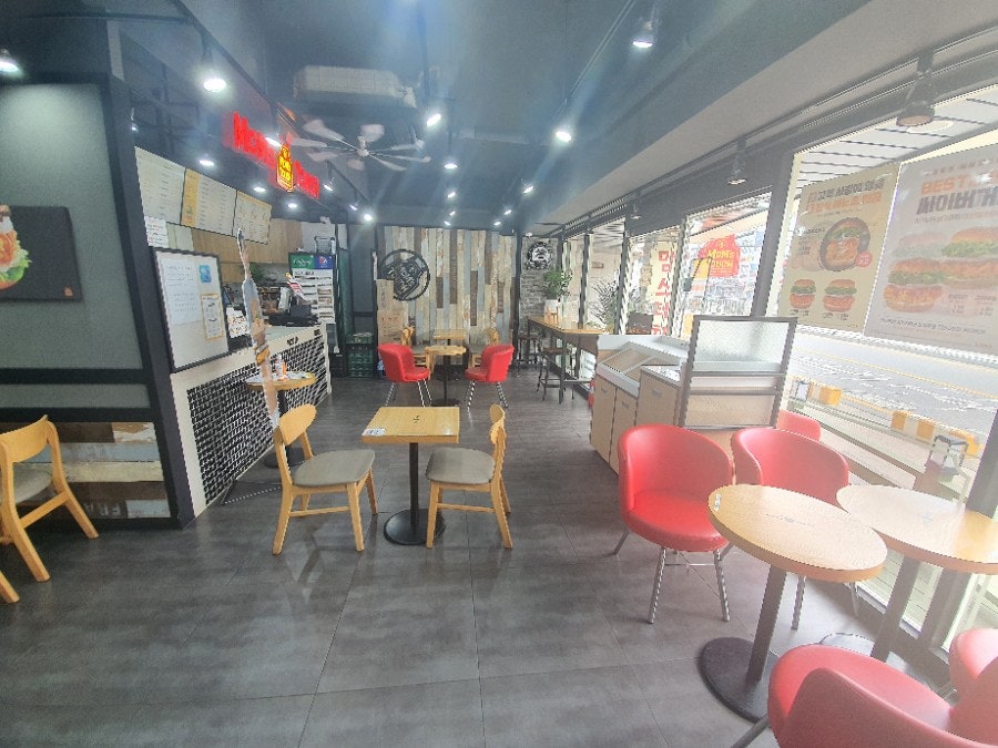 맘스터치 충북광혜원점 사진 2