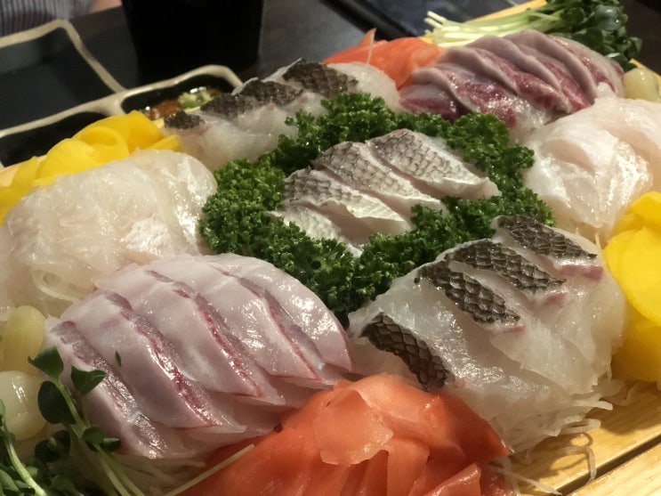  용인 수지 맛집 - 활어회 무한리필 물고기자리 본점