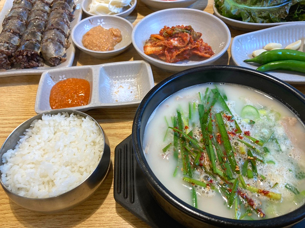 부산 부산역, 돼지국밥 맛집 ! 밀양순대돼지국밥