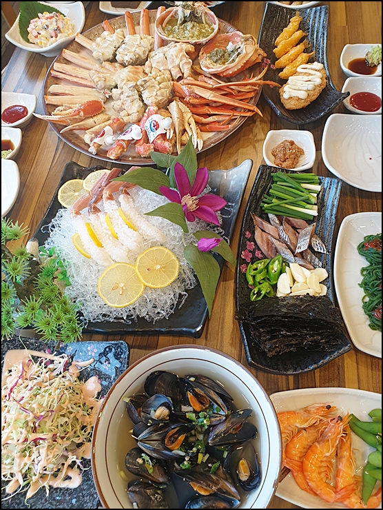  영덕강구항맛집 사계절대게직판장 대게찜 바다뷰와함께
