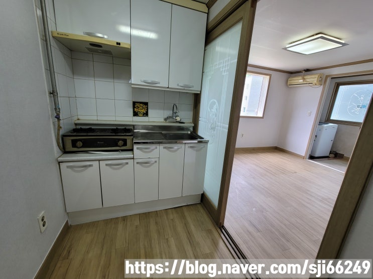  파주 탄현면 법흥리 원룸 월세 300/28만 전망 좋은 남향집 2층 주방 분리형 풀옵션 넓은 원룸, 파주 영어마을 헤이리 원룸 임대