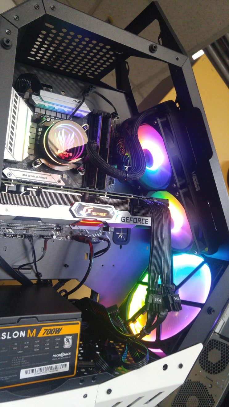  분당 굿프랜드 조립 컴퓨터 인텔 코멧레이크 i7-10700K 게임용 RTX 3060 TI / 수냉쿨러 3R INT 240 RGB / MSI B460M