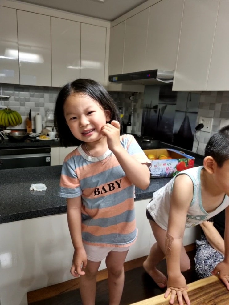 21년6월25일 단발머리와 아기상어 는 사랑입니다