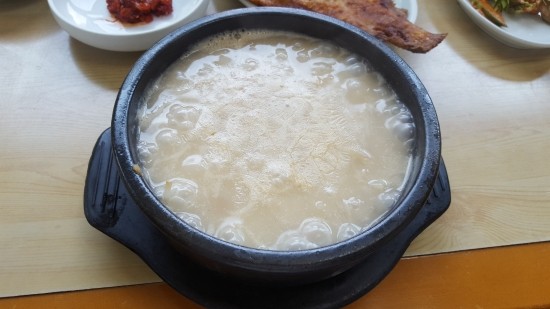 양양 감나무식당의 죽같은 황태국밥 양양 감나무식당의 죽같은 황태국밥