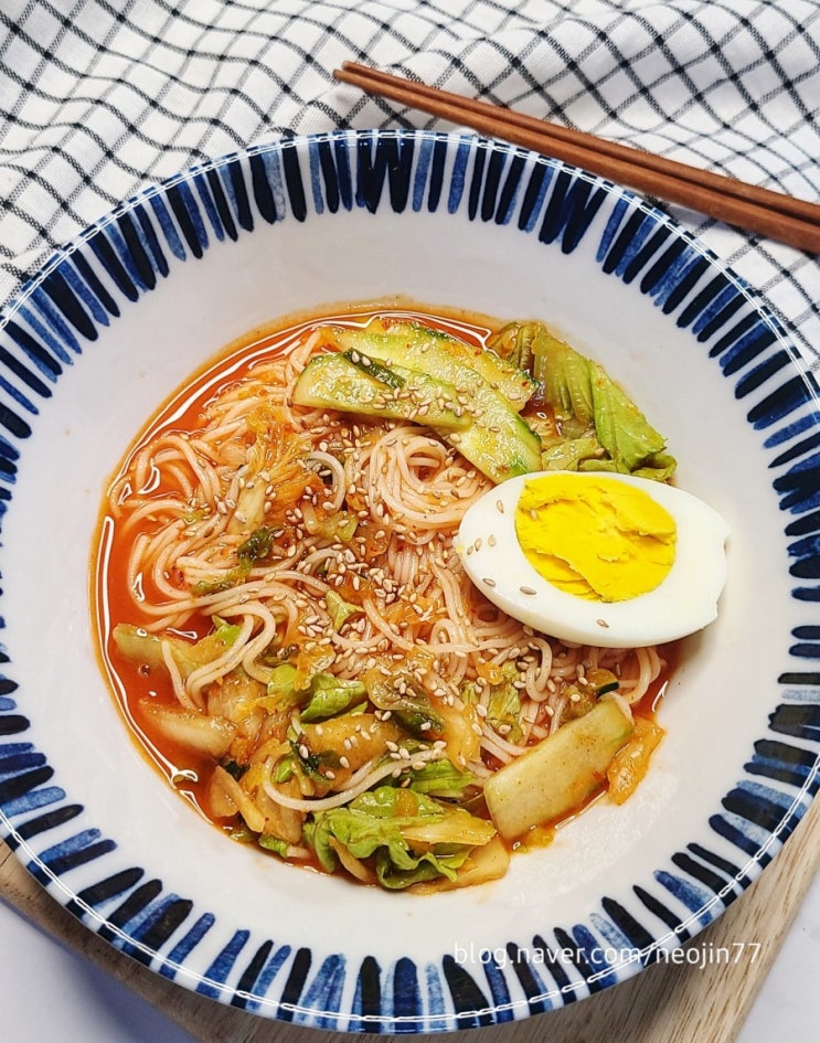 초고추장 비빔국수 전문점 뺨치는 맛! 국물비빔국수를 간단히 비빔국수양념장 만드는법도 함께 초고추장 비빔국수 전문점 뺨치는 맛! 국물비빔국수를 간단히 비빔국수양념장 만드는법도 함께