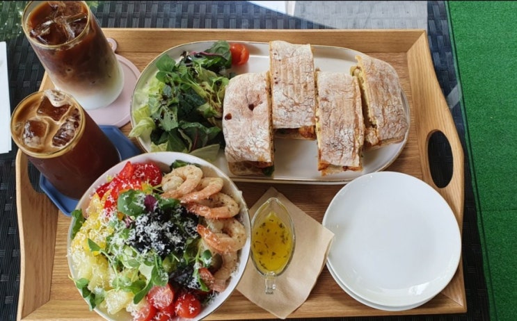 백현동까페거리 에잇이얼스 브런치 맛집