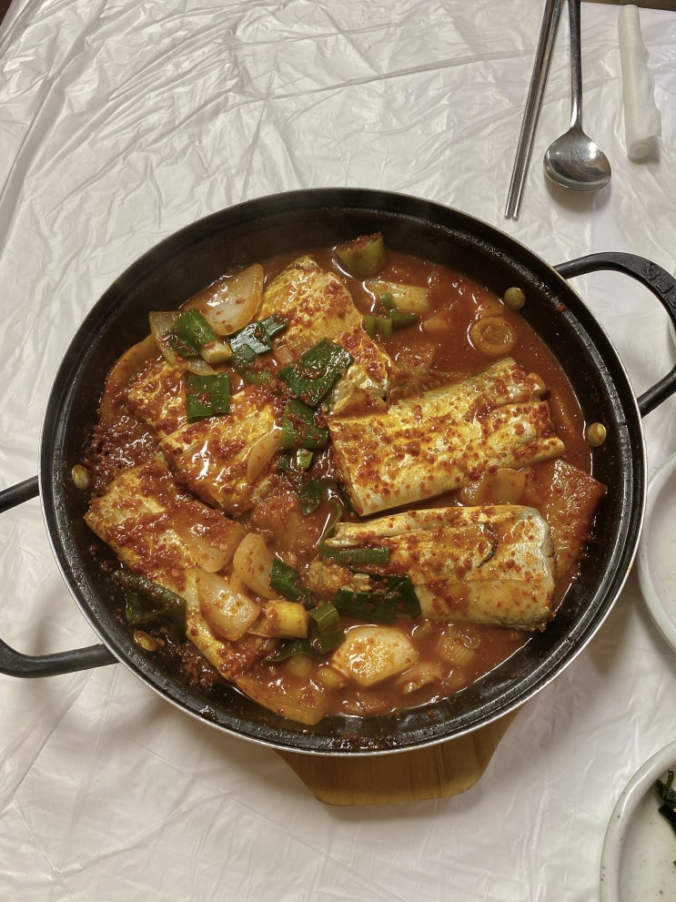  제주 동쪽 맛집 & 여행코스 (장승포식당, 오드랑베이커리, 세화오일장)