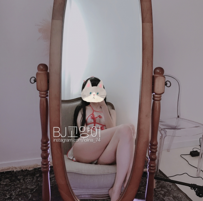  발ㄱㅣ찬 불금 로즈티비랑 발딱 서볼까?