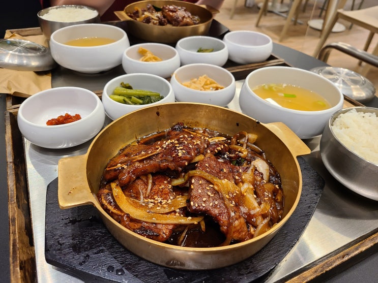 여의도 더현대서울 한식 먹고 싶을 때는 청기와타운 왕갈비와 LA갈비 여의도 더현대서울 한식 먹고 싶을 때는 청기와타운 왕갈비와 LA갈비