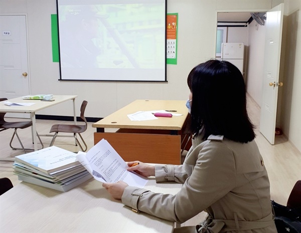 "실습비 3배 더 내라" 황당한 사회복지 현장실습 논란 "실습비 3배 더 내라" 황당한 사회복지 현장실습 논란