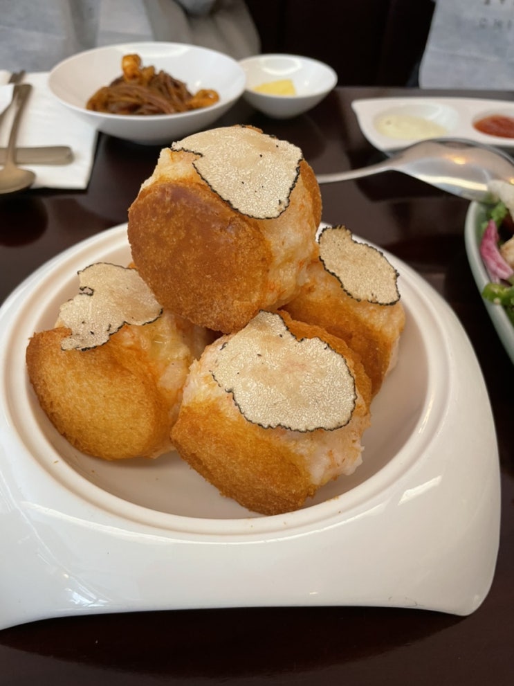  [압구정 무탄]이색적이고 맛있는 압구정맛집