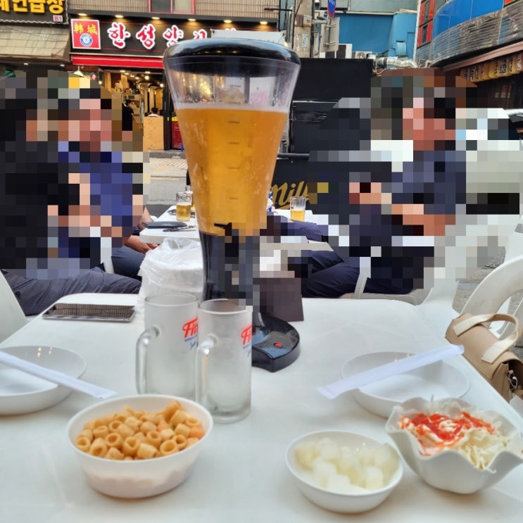  교대 맛집 강남에서 느끼는 동남아 분위기 치킨 24 교대본점