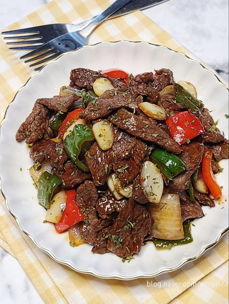 소고기 찹스테이크 소스 만들기 간단한 양념으로 진짜 맛있네 소고기등심요리 소고기 찹스테이크 소스 만들기 간단한 양념으로 진짜 맛있네 소고기등심요리