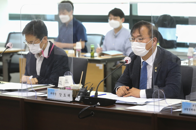 이번에도 내년도 건강보험료율 결정 못해…요양급여 2.09% 인상 이번에도 내년도 건강보험료율 결정 못해…요양급여 2.09% 인상