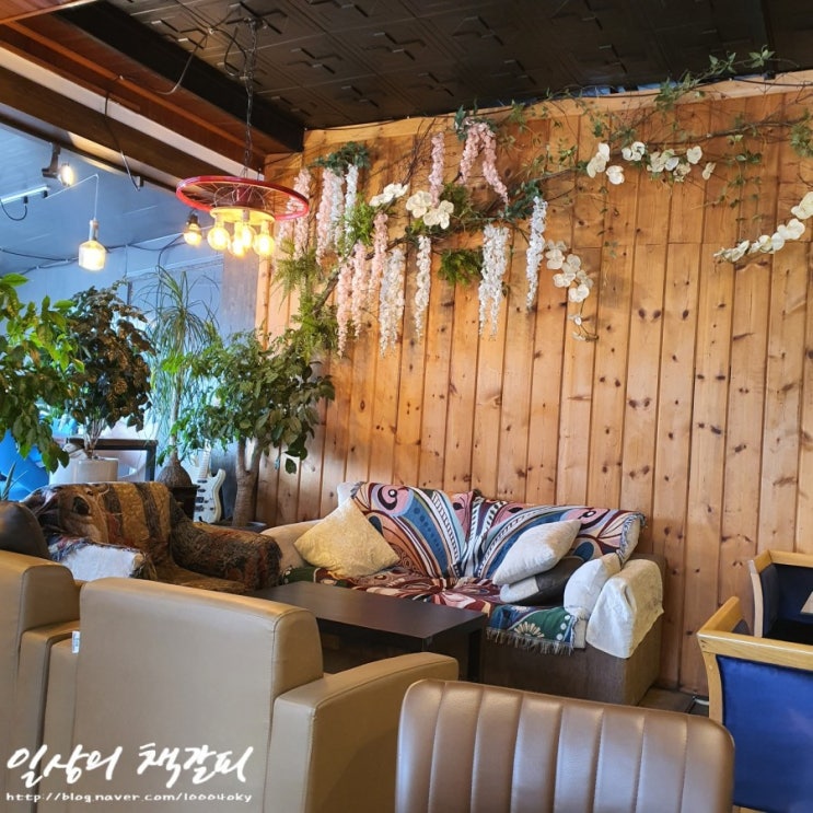  고복저수지 유니크한 감성의 수변카페 <카페 오브젝트 투 고 호> 내돈내산 후기