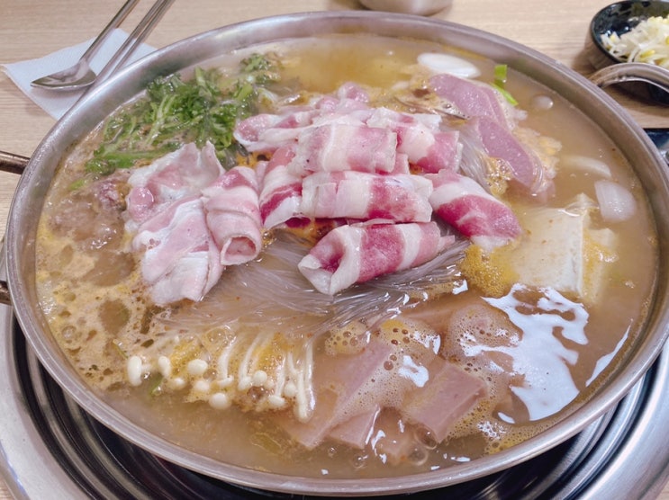  청주 용암동 부대찌개 맛집 방탄부대찌개 밥집에서 든든하게 한끼