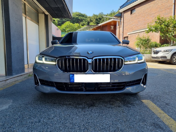 BMW 530i 럭셔리 P2 버니나 그레이 후기 - 김천 소개 고객