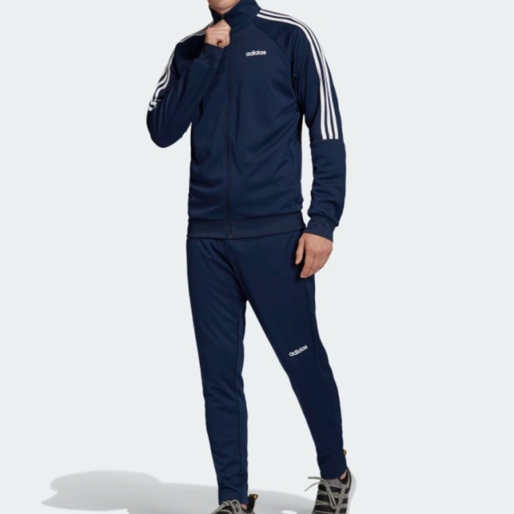  가성비 뛰어난 아디다스 봄여름가을 트레이닝 수트 세트 + 볼펜 추천해요