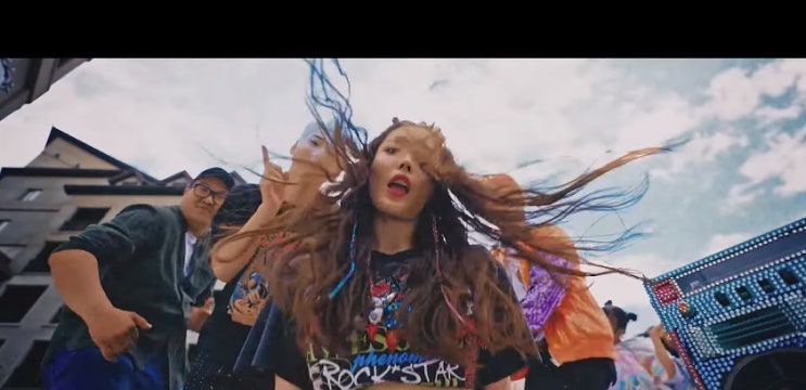  [MV] 아웃렛 (OUTLET) _ 돌아버리겠네 [뮤비/가사/듣기]