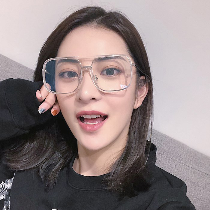 후기가 정말 좋은 남녀공용뿔테 빅사이즈 보잉 투명안경테 ··· 후기가 정말 좋은 남녀공용뿔테 빅사이즈 보잉 투명안경테 ···
