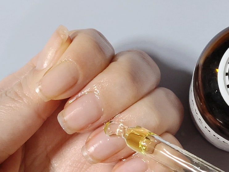 손관리 손톱 네일 영양제 큐티클 오일 영양 팍팍 멀티 천연으로 다 ! 손관리 손톱 네일 영양제 큐티클 오일 영양 팍팍 멀티 천연으로 다 !