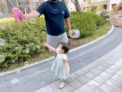  외출 필수품 비눗방울머신건/ 새지않는 폴리 자동버블건
