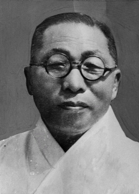  AI 인공지능을 이용한 백범 김구 복원 사진