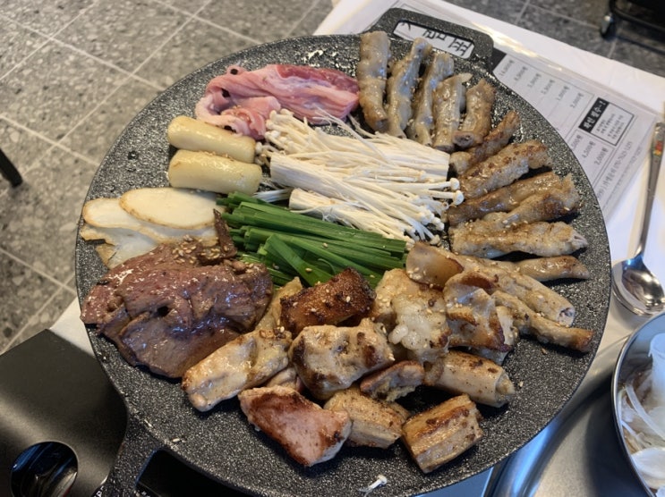  동명동 신상 맛집, 모듬곱창먹으러 곱돌식당1997