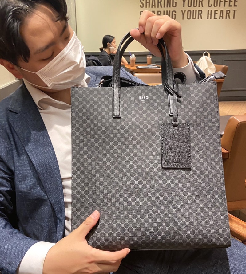남자서류가방추천 닥스 블랙로고 가죽 토트백 수납력 대박이에요