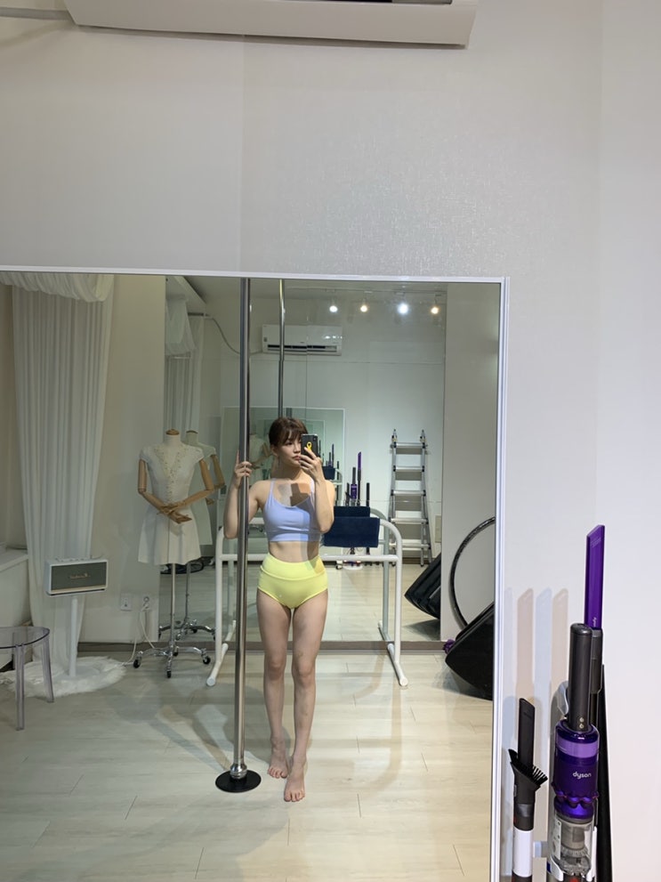  [강남 폴링위드] 느낌있는 1인 폴연습실, 강남폴댄스 프라이빗하게 영상 촬영하기 좋은 곳!