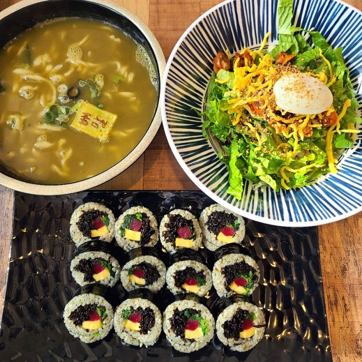 기장 일광 맛집 맨날국수_ 배말칼국수와 톳김밥 처음 먹어본 후기