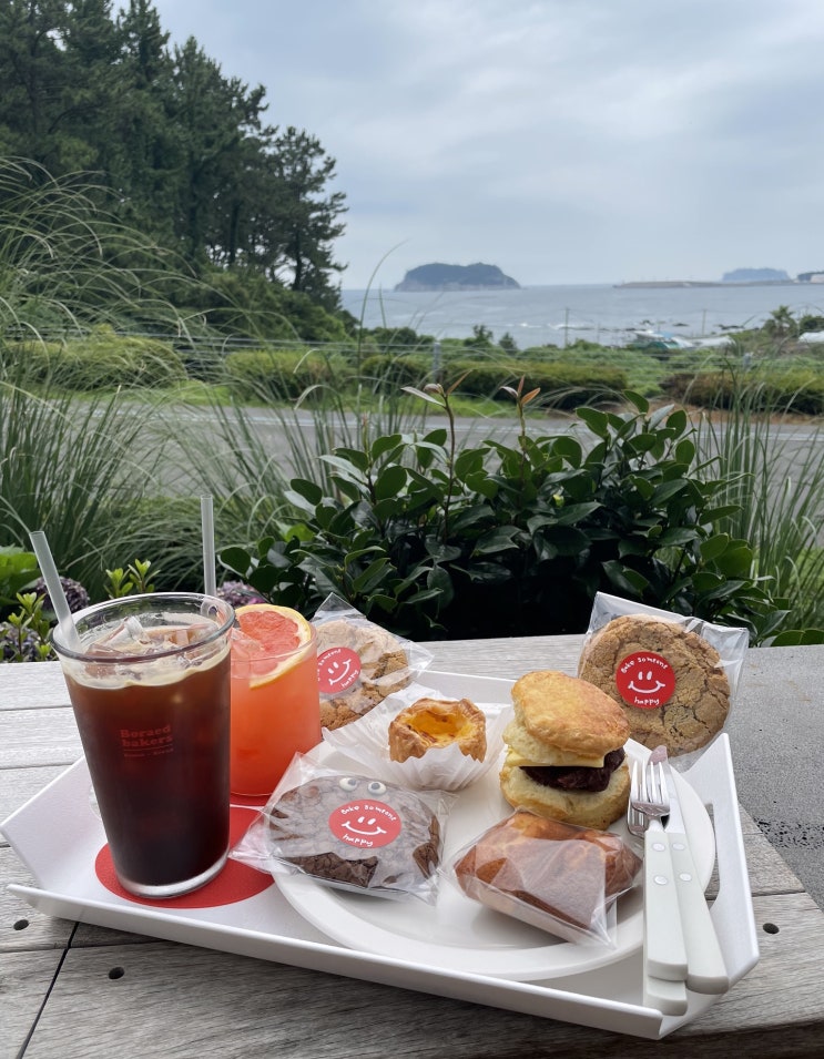  제주도카페 뷰 맛집 서귀포 보래드베이커스