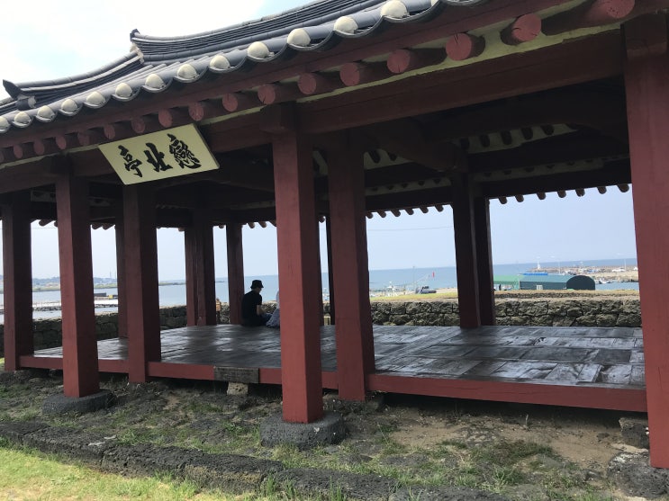  [제주여행] 조용하고 한적한 바닷가마을 조천포구, 고즈넉한 풍경의 조천 연북정 산책 - 조천리 연북정